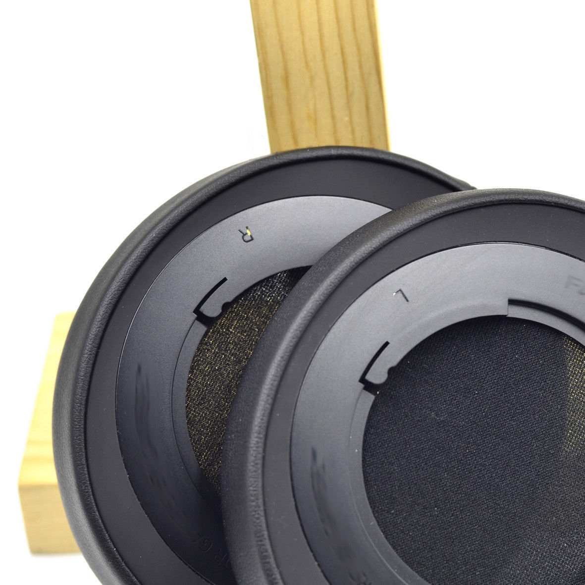 Replacement Cushion Ear Pads for Razer Kraken Pro V2 Oval Ear Gaming Headset Headphone